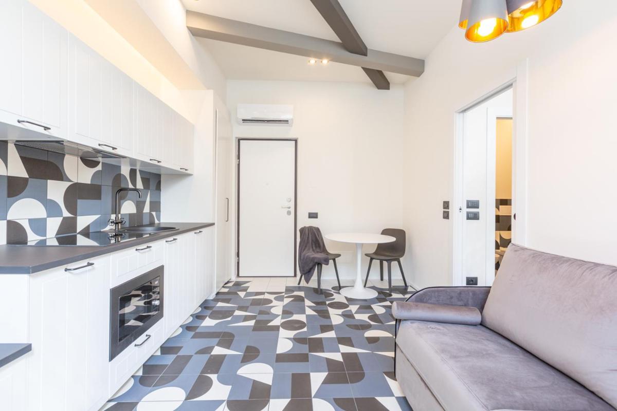 3Fo6 -Navigli-Duomo - Luxury Modern Apartment Милан Экстерьер фото